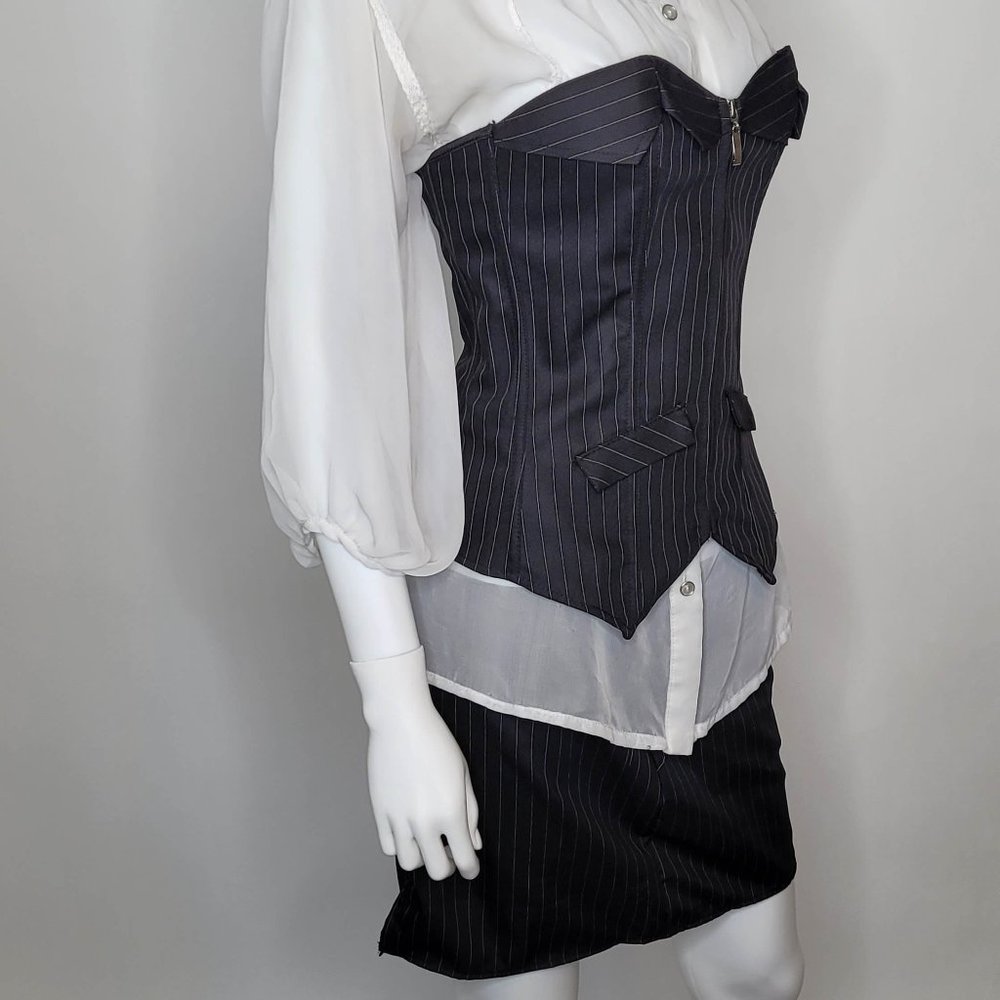 Retro Sexy Black Pinstripe Corset Strapless Sweetheart Neckline Suit for Women.
